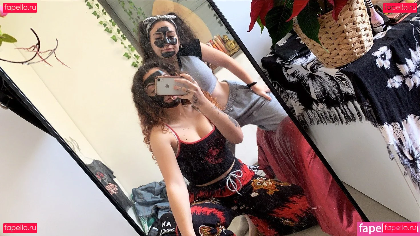 Eaethami Onlyfans Photo Gallery 