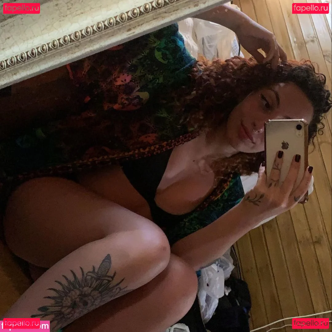 Eaethami Onlyfans Photo Gallery 