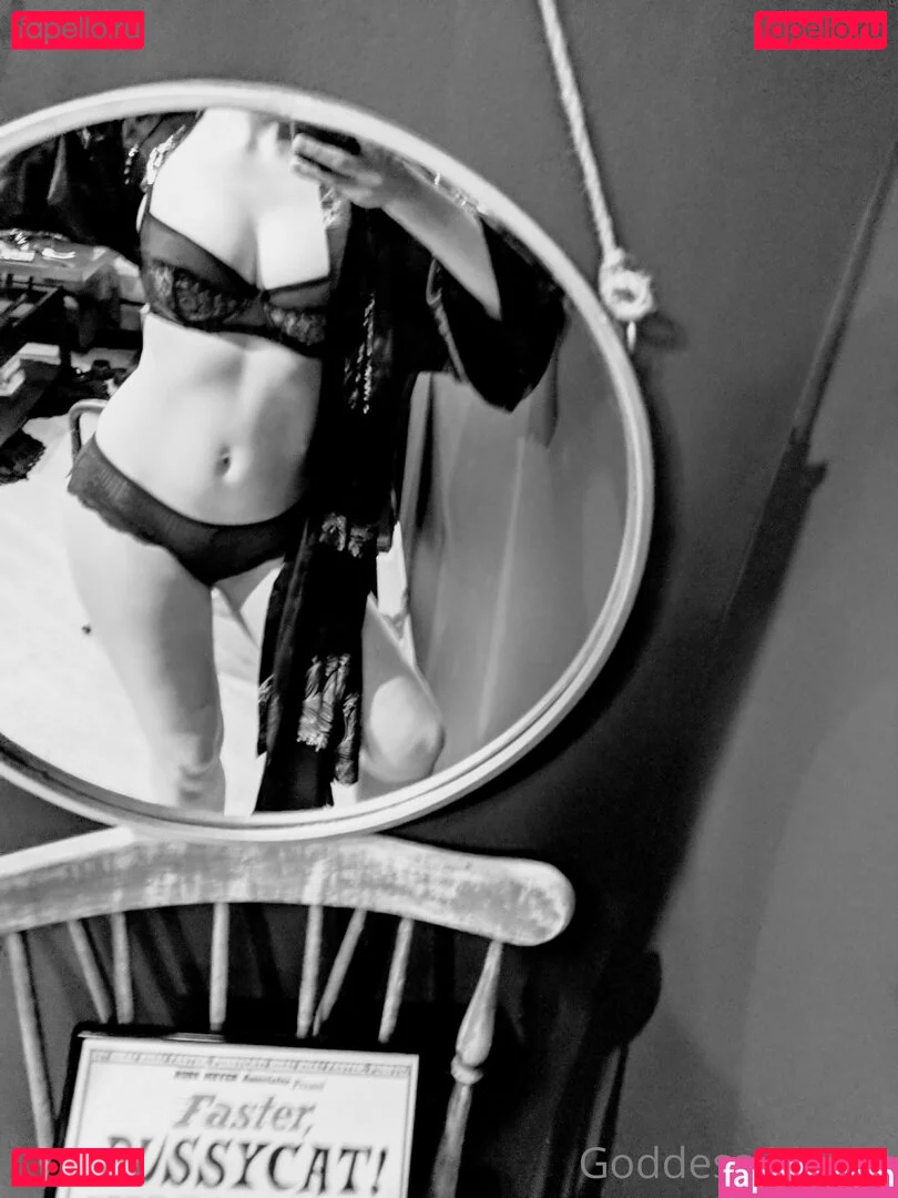 goddessmaeve Onlyfans Photo Gallery 