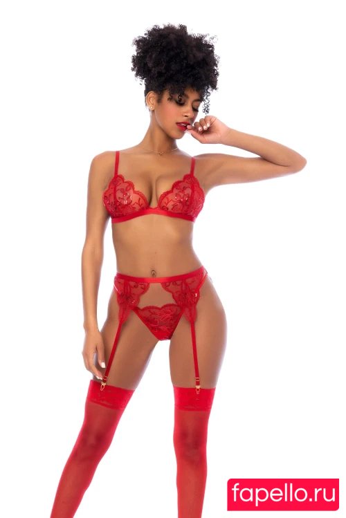 Briana Smith Onlyfans Photo Gallery 