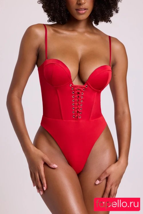 Briana Smith Onlyfans Photo Gallery 