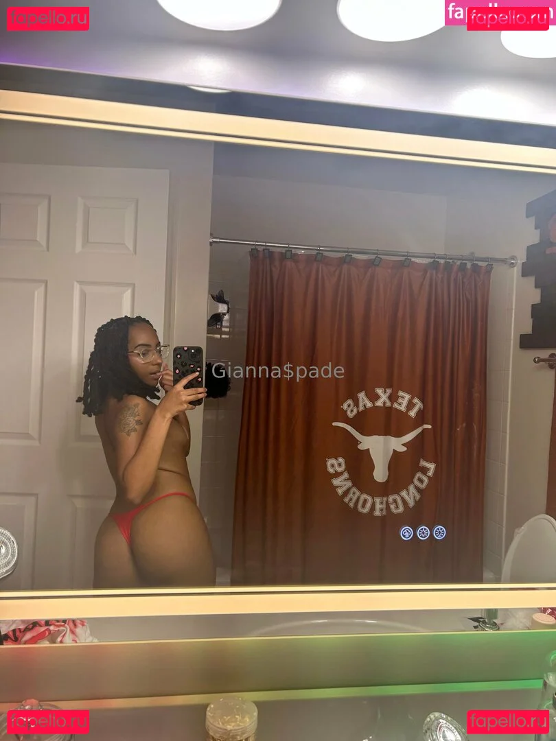 giannaspadeppv Onlyfans Photo Gallery 