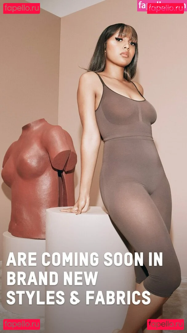 PinkPantheress Onlyfans Photo Gallery 