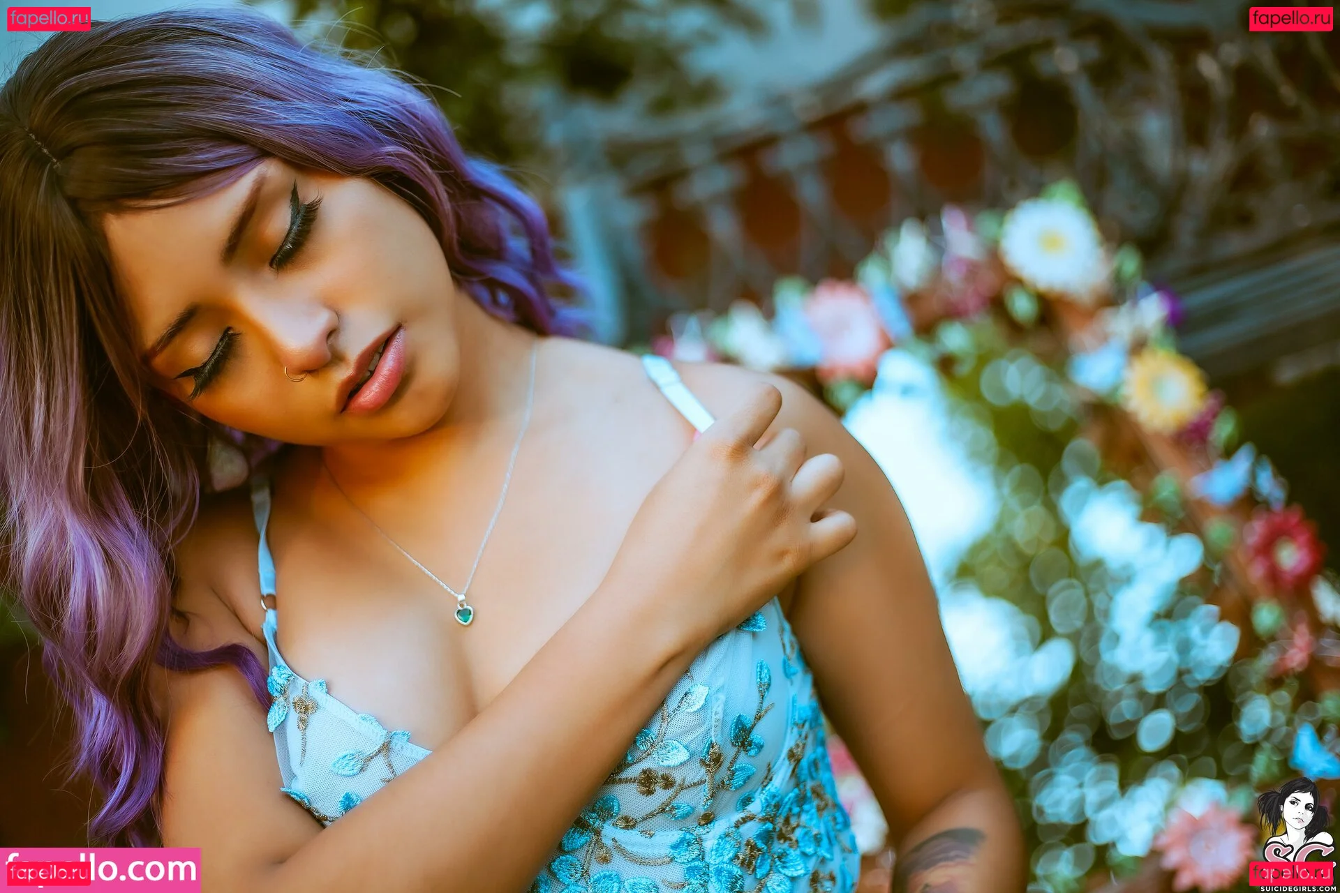 Noapetite Onlyfans Photo Gallery 