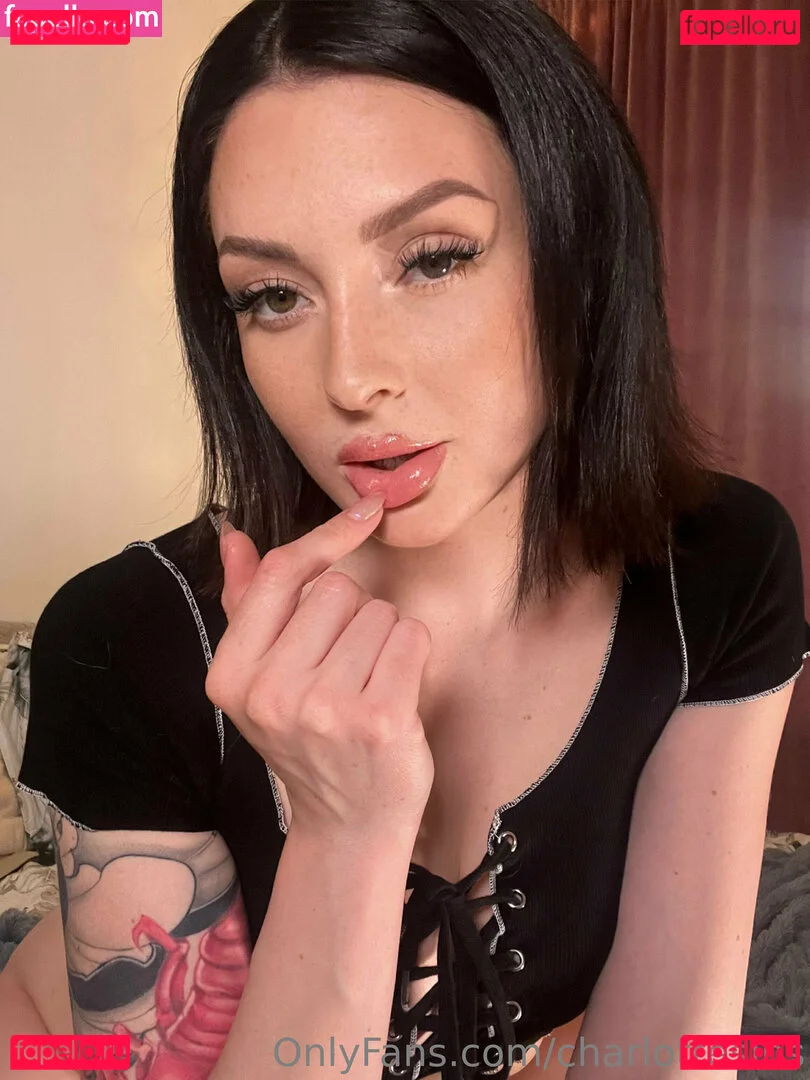 charlottesins Onlyfans Photo Gallery 