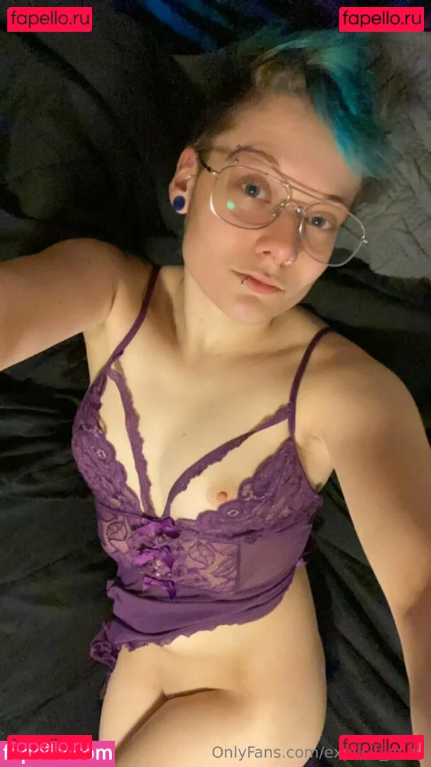 explicit_enby Onlyfans Photo Gallery 