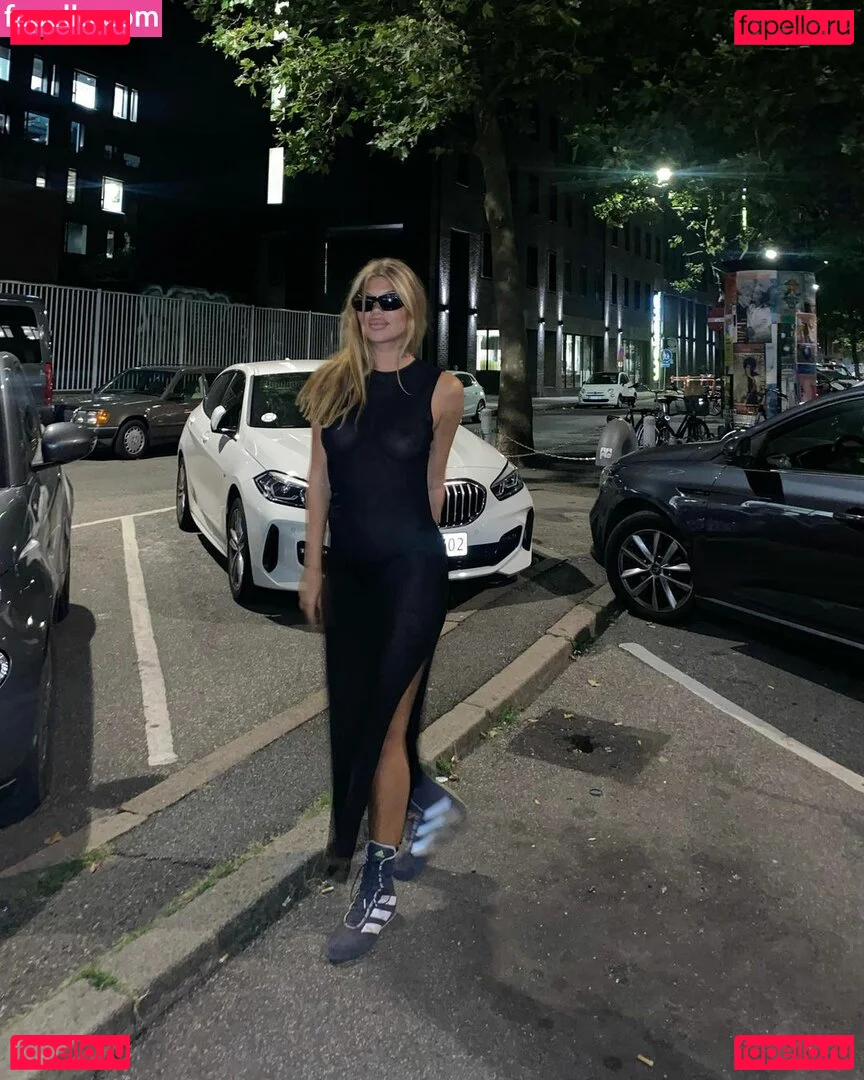 Linea Sindt Onlyfans Photo Gallery 