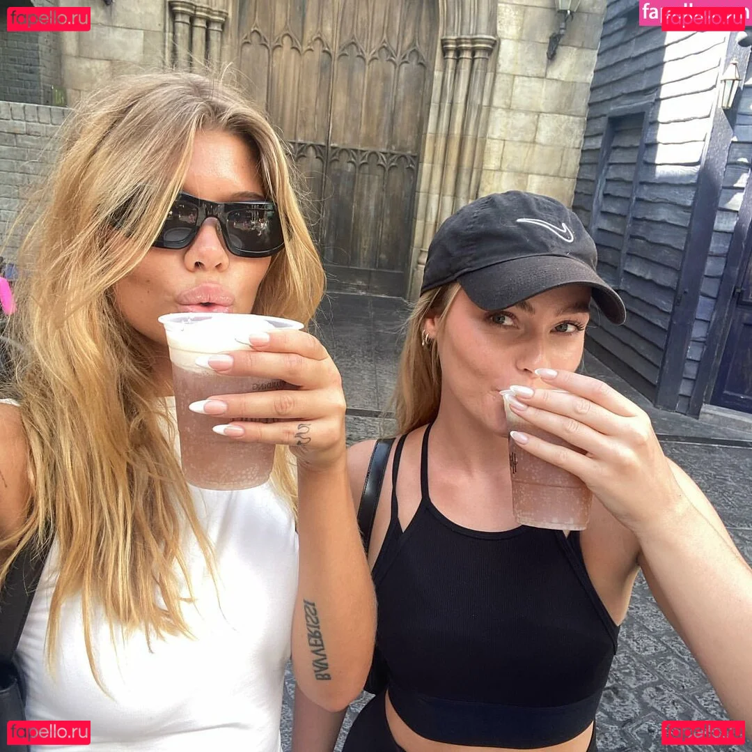 Linea Sindt Onlyfans Photo Gallery 