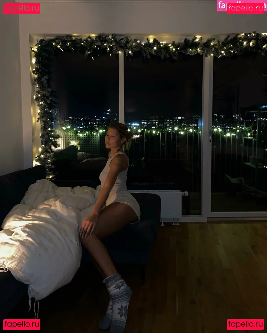 Linea Sindt Onlyfans Photo Gallery 