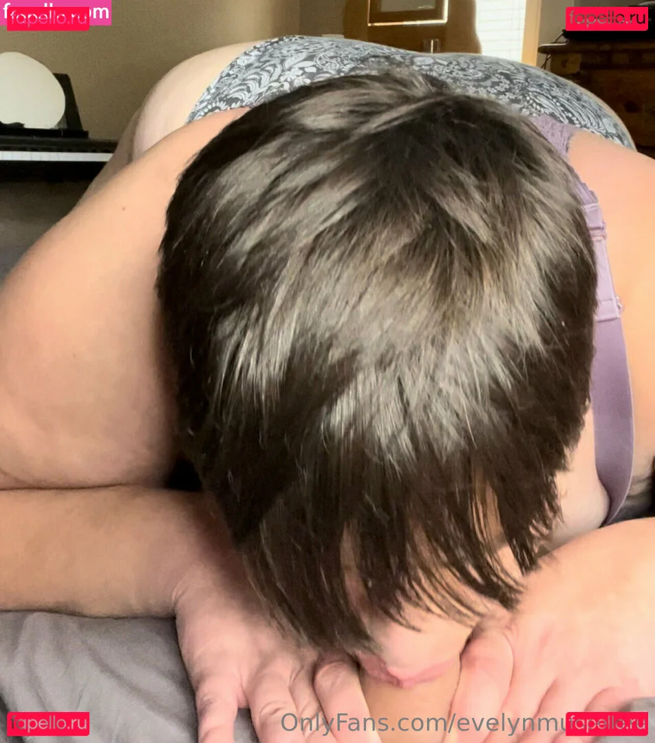 evelynmusefree Onlyfans Photo Gallery 