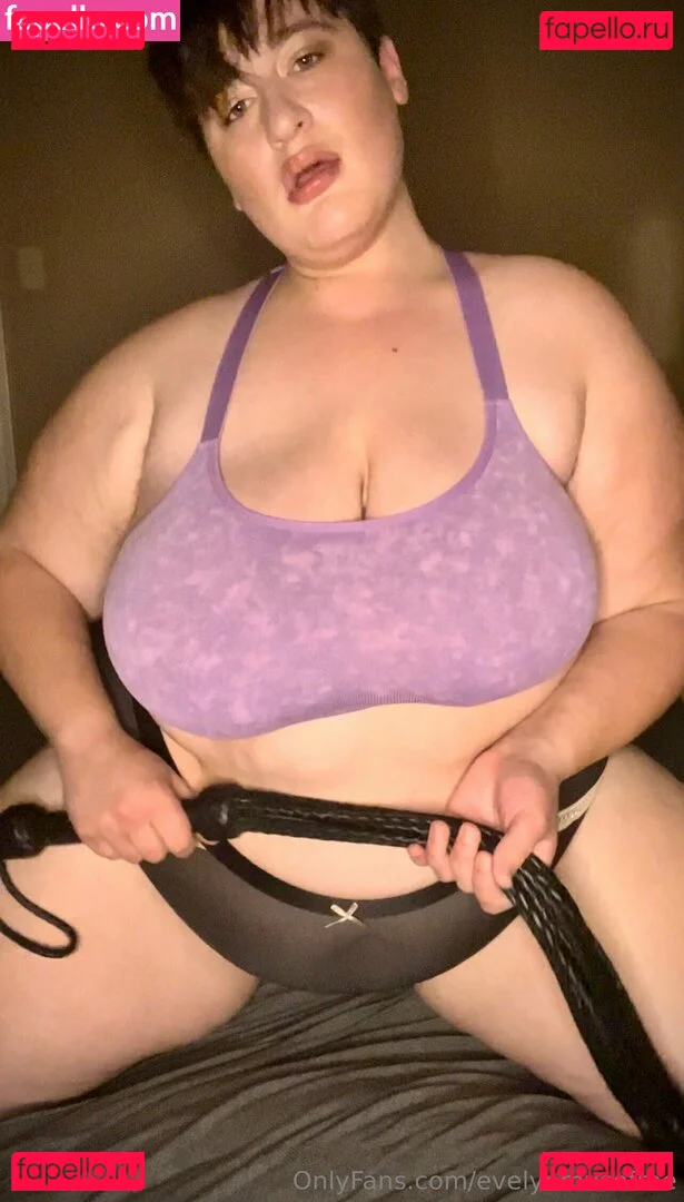 evelynmusefree Onlyfans Photo Gallery 