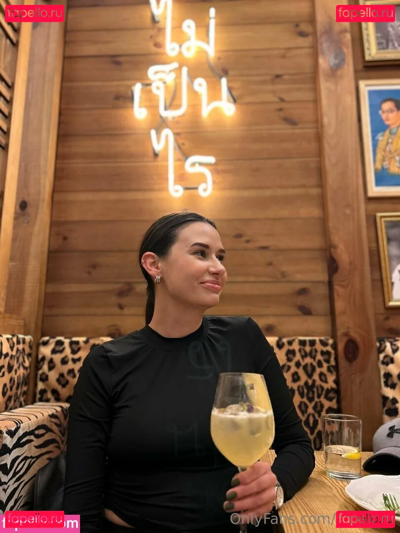 cristinm Onlyfans Photo Gallery 