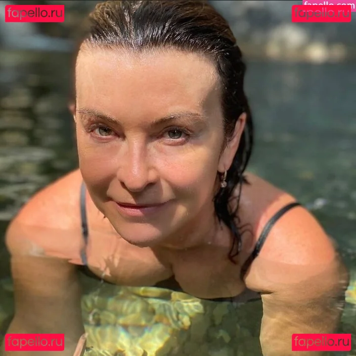 Suzi Perry Onlyfans Photo Gallery 