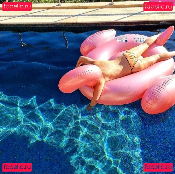 Suzi Perry Onlyfans Photo Gallery 