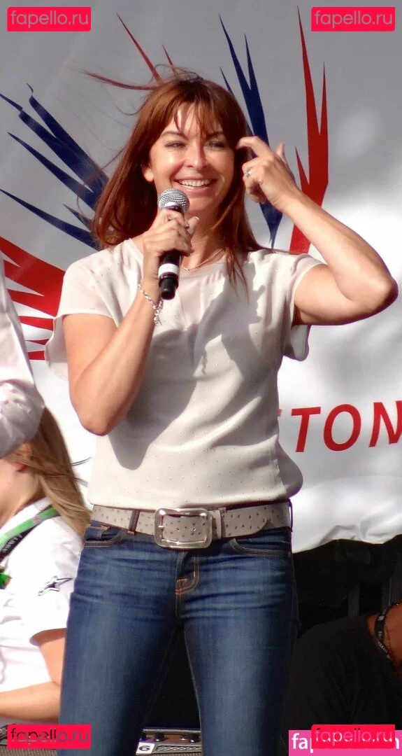 Suzi Perry Onlyfans Photo Gallery 