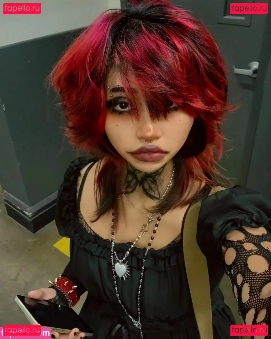 kinsathic Onlyfans Photo Gallery 