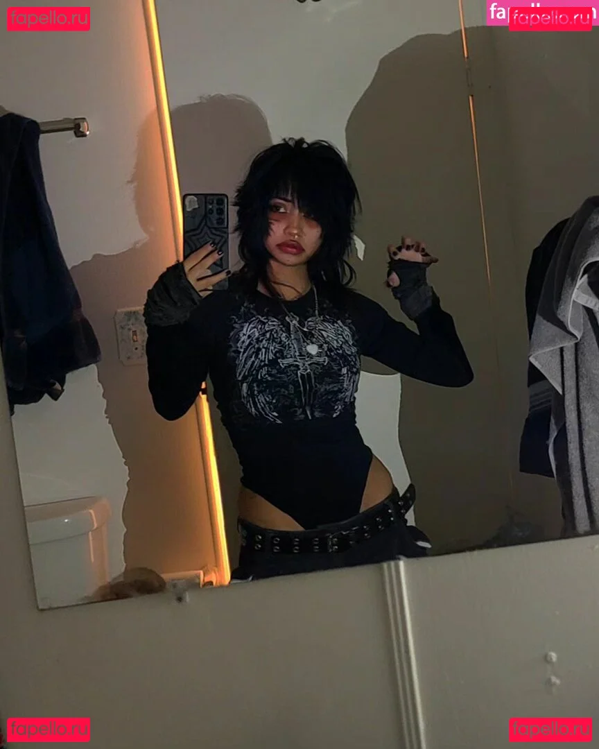 kinsathic Onlyfans Photo Gallery 