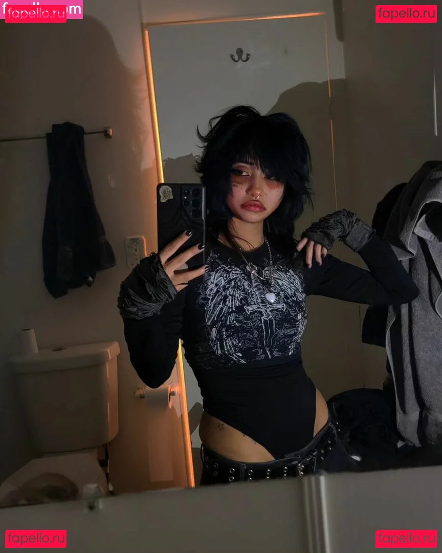 kinsathic Onlyfans Photo Gallery 