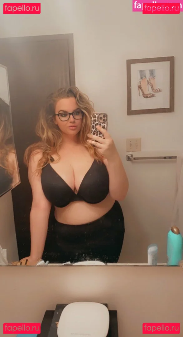 takenbywine00 Onlyfans Photo Gallery 