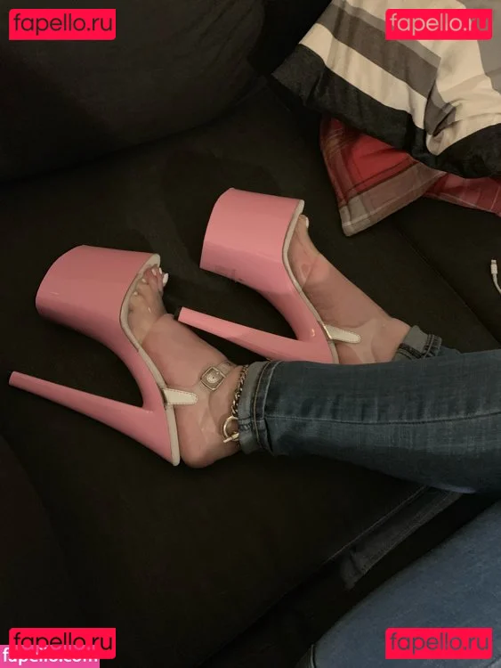 EngineeringInHeels Onlyfans Photo Gallery 