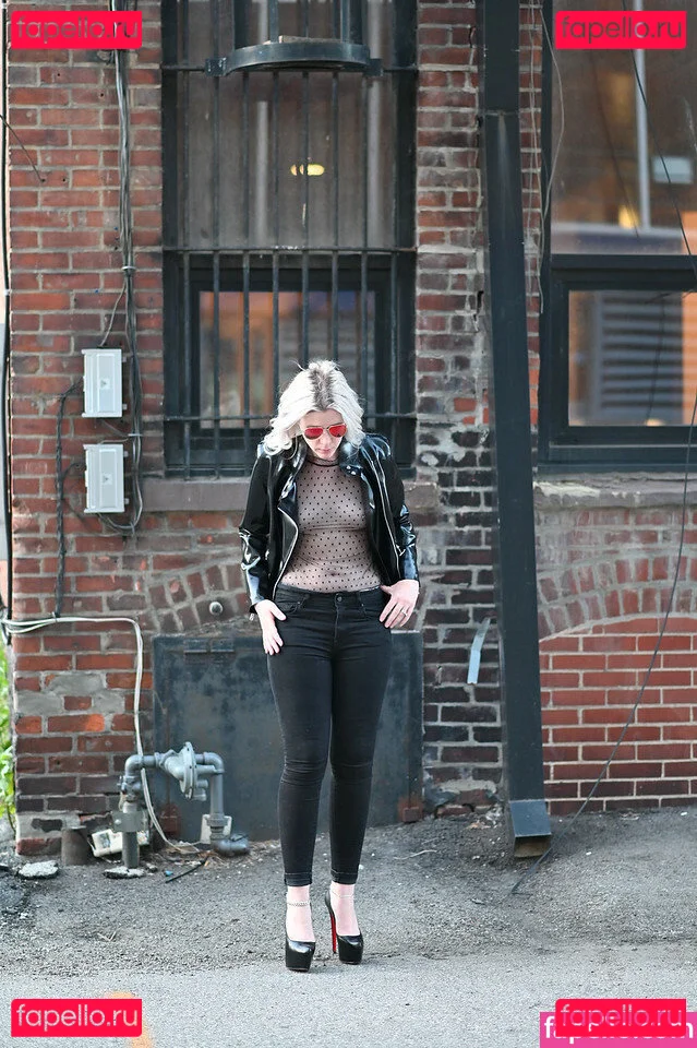 EngineeringInHeels Onlyfans Photo Gallery 