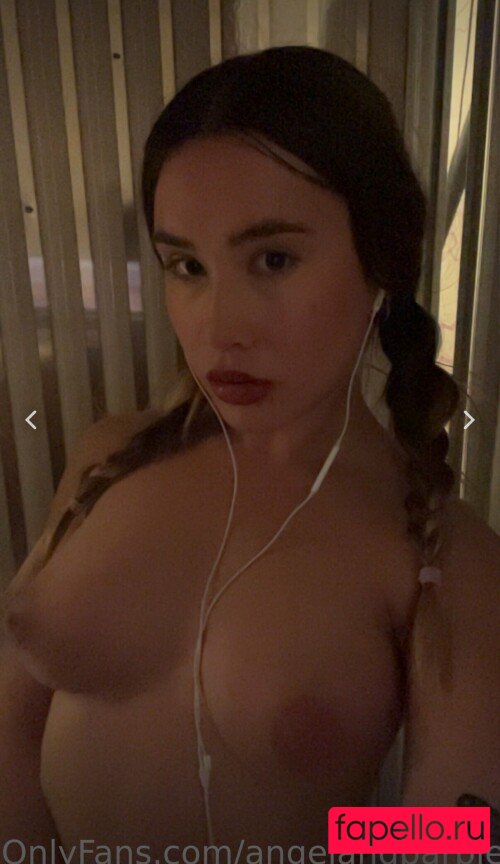 Lily Hale Onlyfans Photo Gallery 