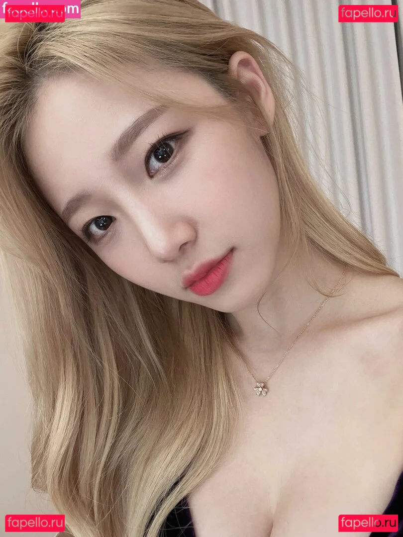 sara44244 Onlyfans Photo Gallery 