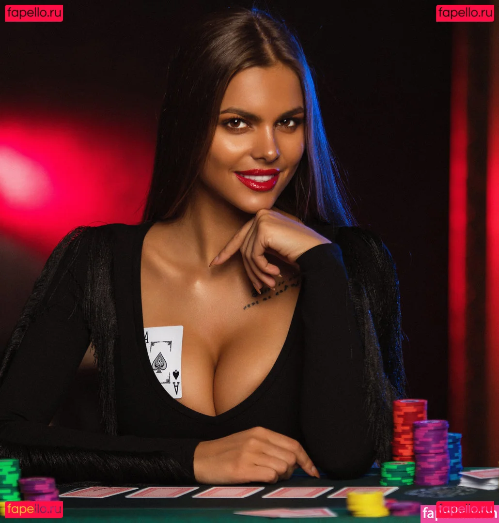 VikiOdintcova Onlyfans Photo Gallery 