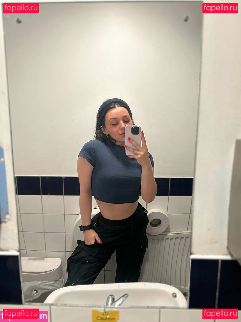 justbili Onlyfans Photo Gallery 