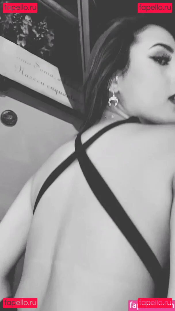 Laura Victoria Onlyfans Photo Gallery 