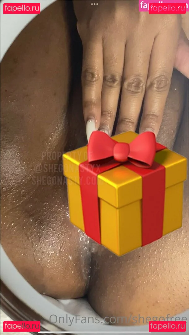 itshellotittyfree Onlyfans Photo Gallery 