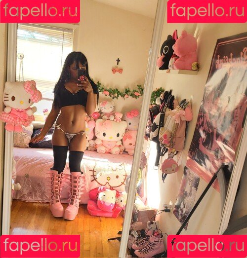 Lilrawrs Onlyfans Photo Gallery 