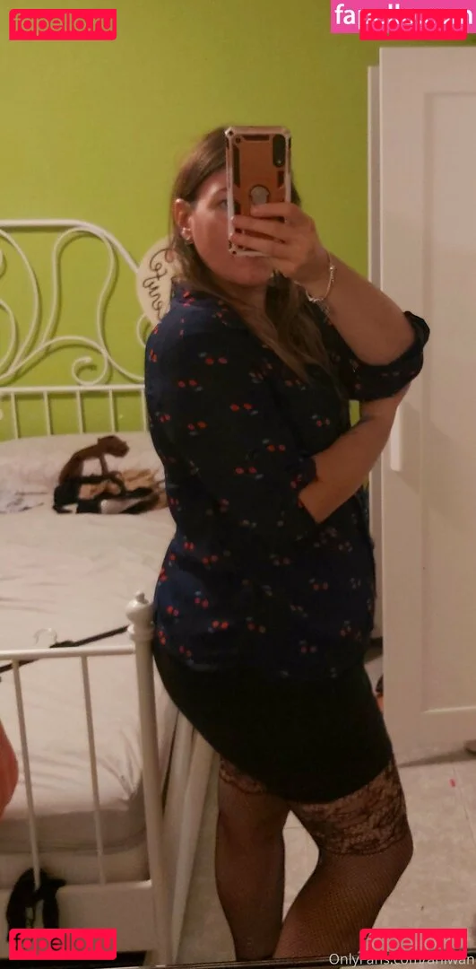 aniwan Onlyfans Photo Gallery 