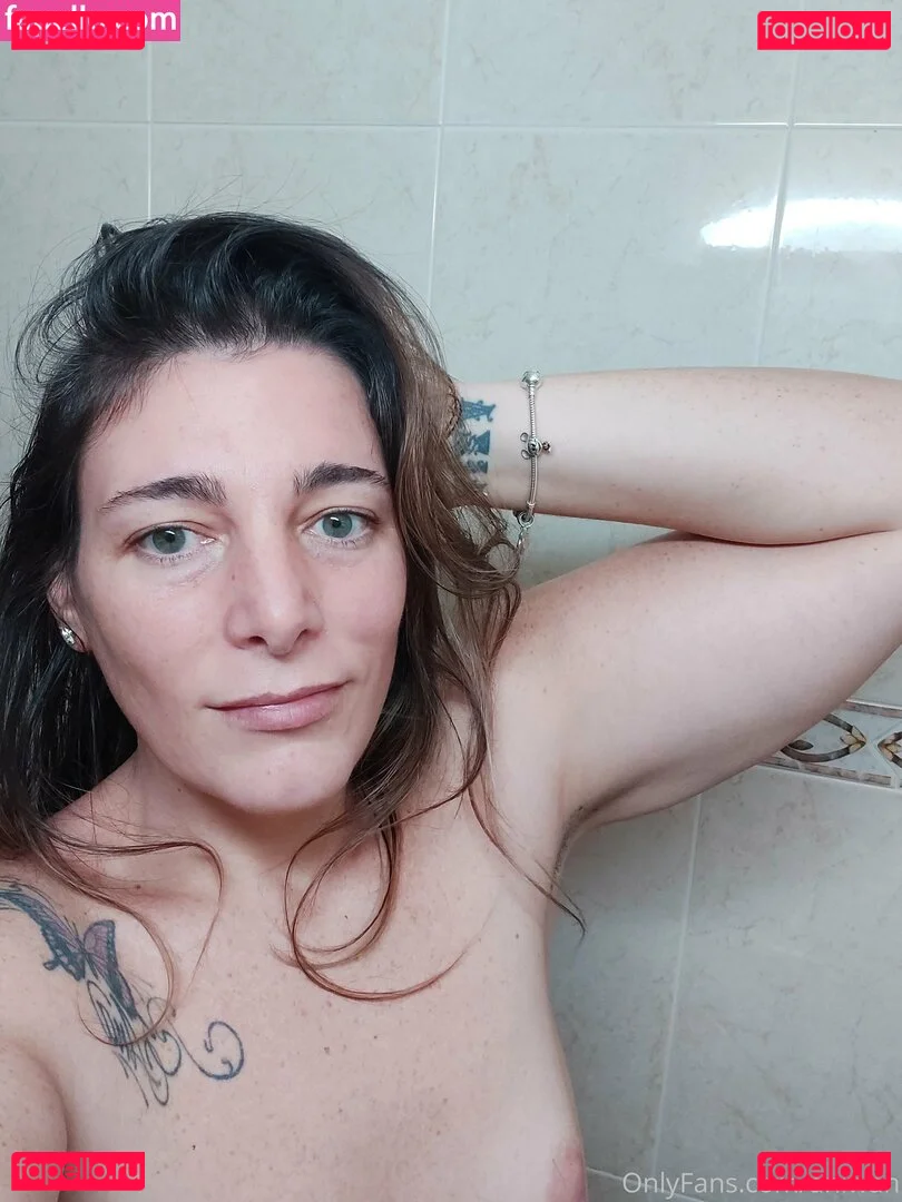 aniwan Onlyfans Photo Gallery 