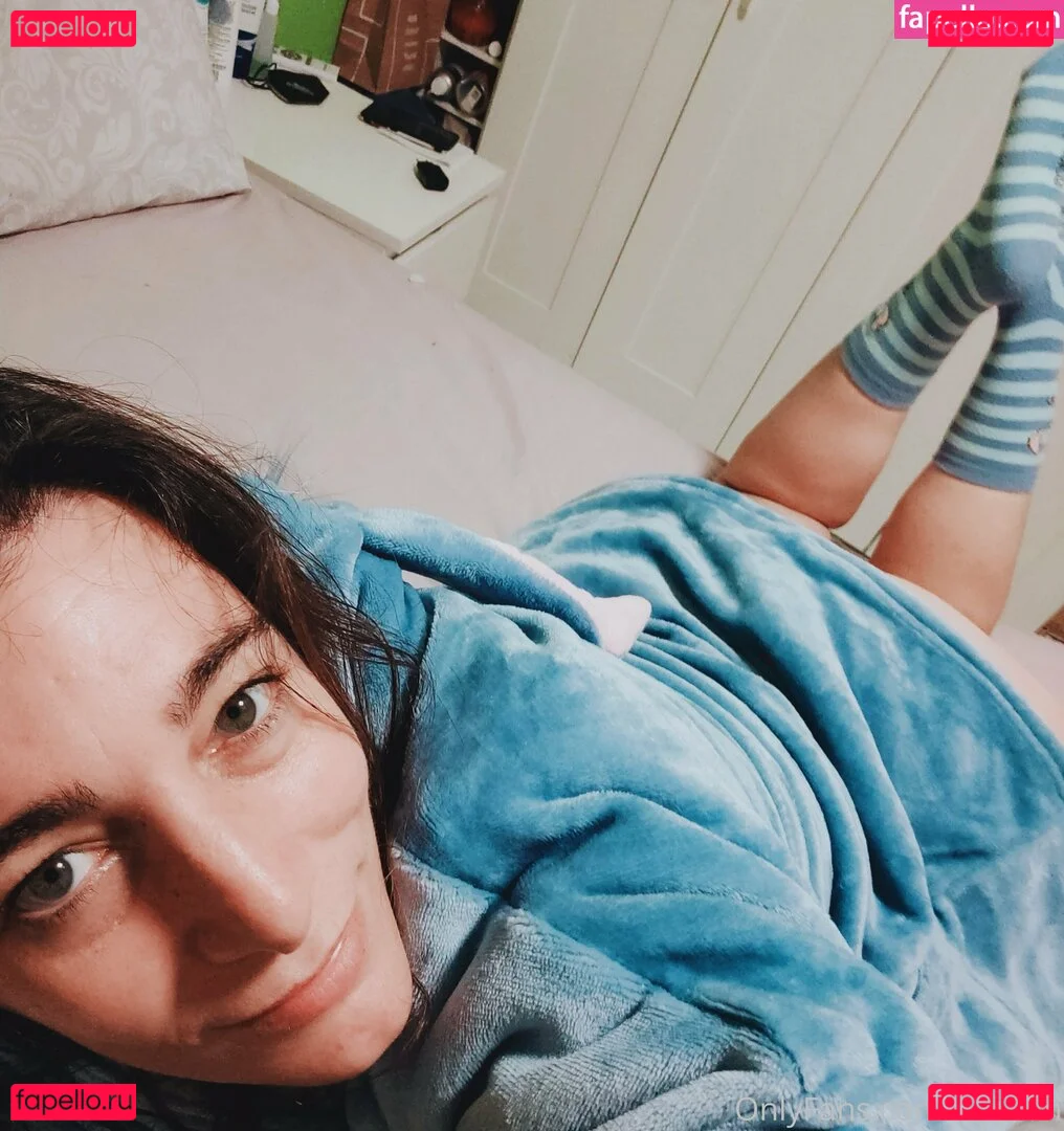 aniwan Onlyfans Photo Gallery 