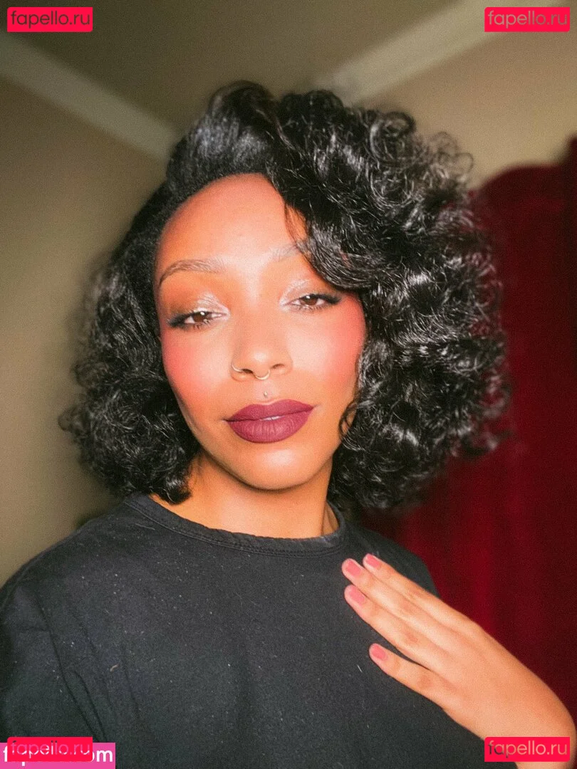 Anjuli Onlyfans Photo Gallery 