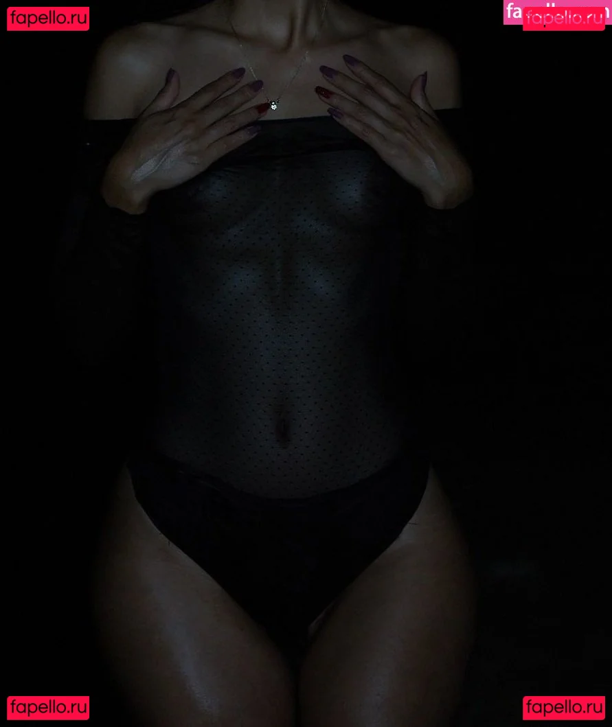 Moii もい Onlyfans Photo Gallery 