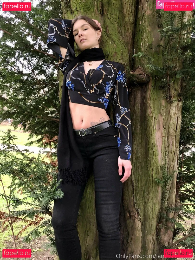 janeyslifepeek Onlyfans Photo Gallery 