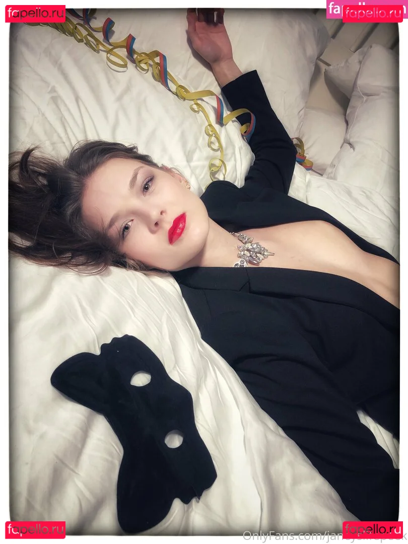 janeyslifepeek Onlyfans Photo Gallery 