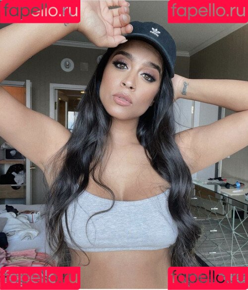 Lilly Singh Onlyfans Photo Gallery 