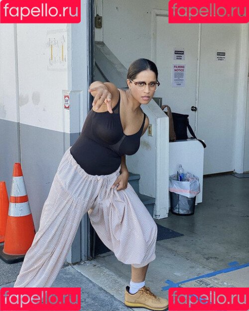 Lilly Singh Onlyfans Photo Gallery 