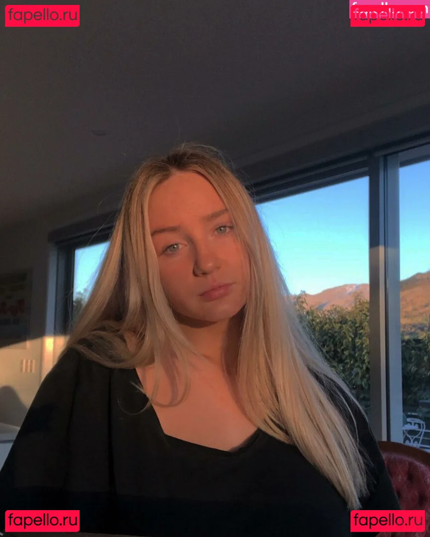 Ruby Pearl Esler Onlyfans Photo Gallery 