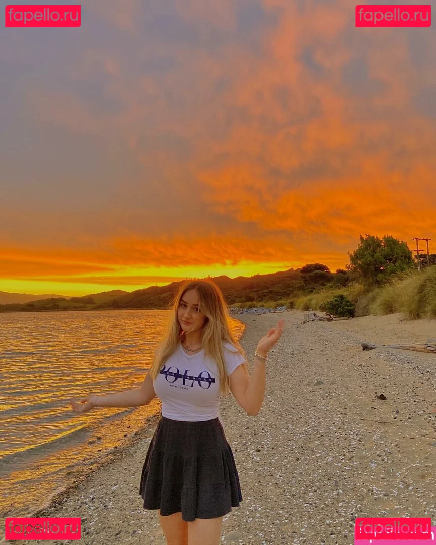 Ruby Pearl Esler Onlyfans Photo Gallery 