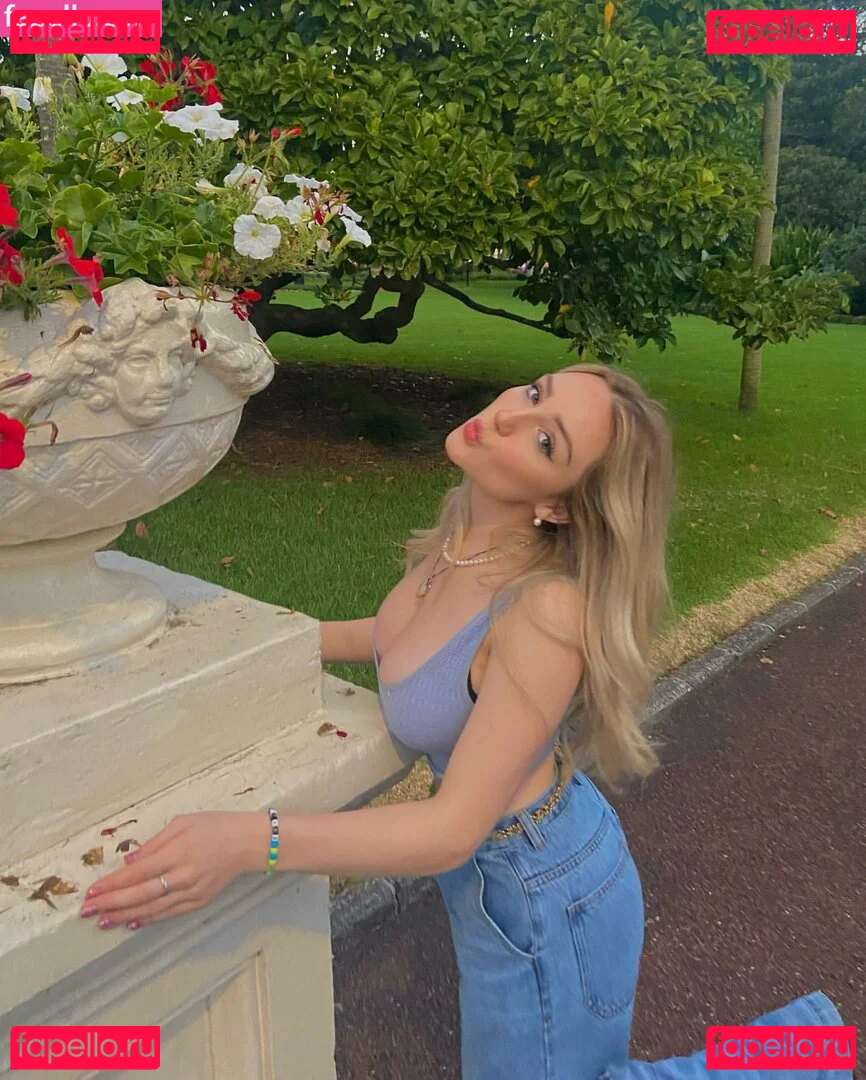 Ruby Pearl Esler Onlyfans Photo Gallery 