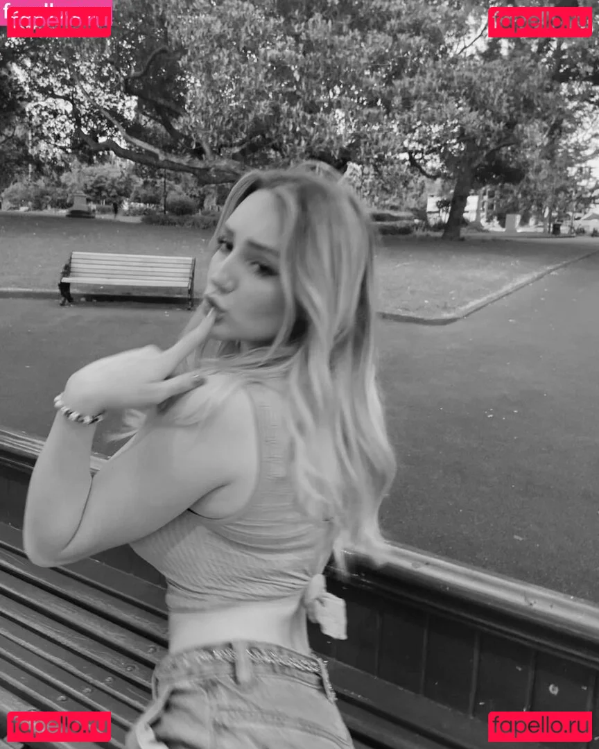 Ruby Pearl Esler Onlyfans Photo Gallery 