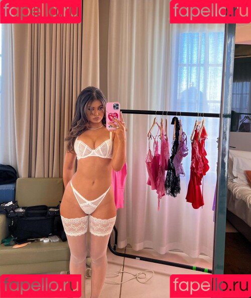 Sofia Jamora Onlyfans Photo Gallery 