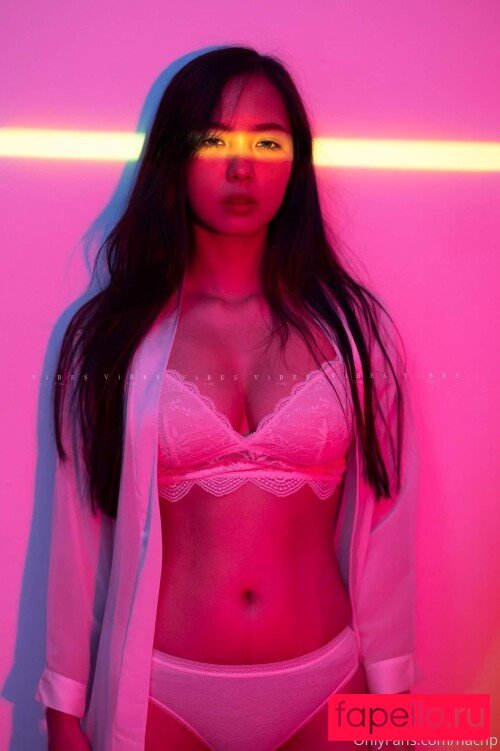 Nachpatcharawee Arjsalee Onlyfans Photo Gallery 