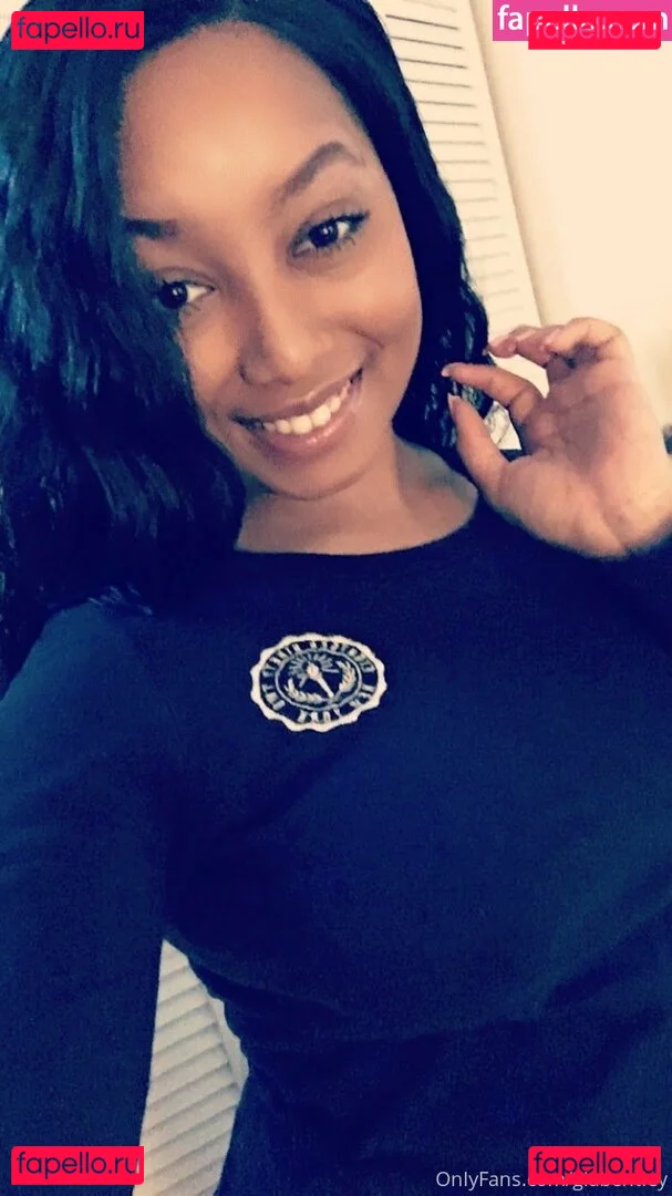 giaonlyfans Onlyfans Photo Gallery 