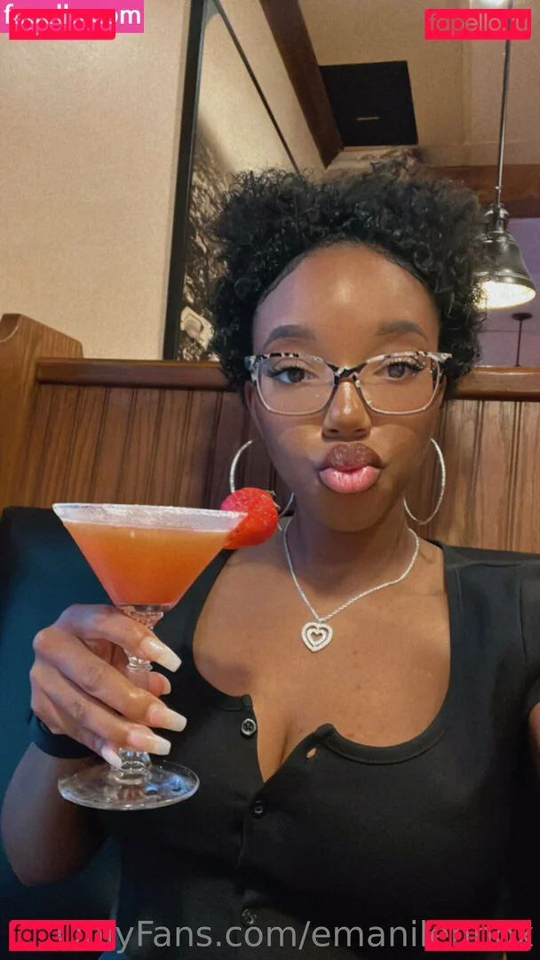 emanilennox Onlyfans Photo Gallery 