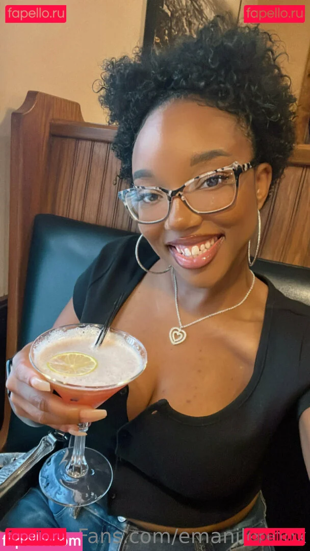 emanilennox Onlyfans Photo Gallery 